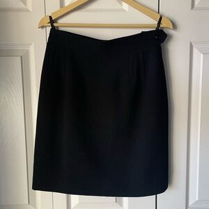 Christian Lacroix | Paris | 100% wool pencil skirt. Lined. Size 12 US. France
